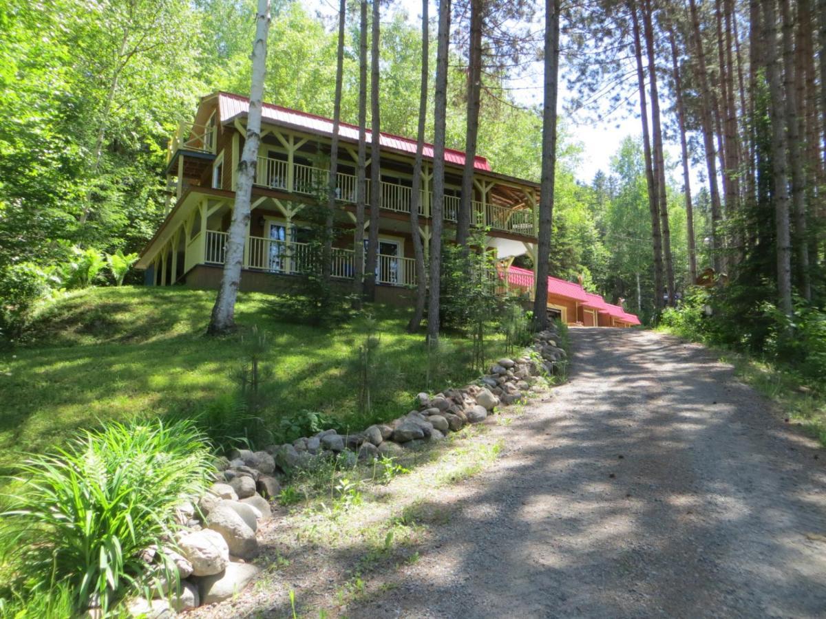 La Maison Sous Les Arbres Saint Roch de Mekinac Екстер'єр фото